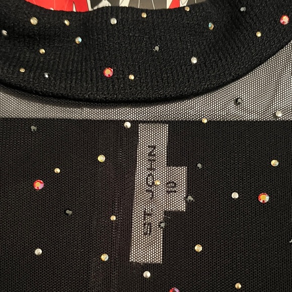 St. John Black Sleeveless Blouse with Sheer and Stud Details make offer! - Picture 2 of 4